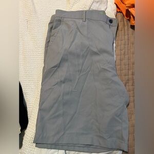 Izod men's golf shorts